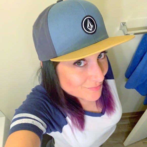 Meet your Posher, Courtney - Picture 6 of 6